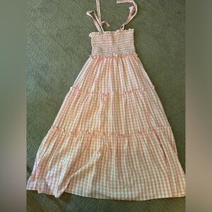 Boutique summer dress size S. Pink gingham with adjustable shoulder ties